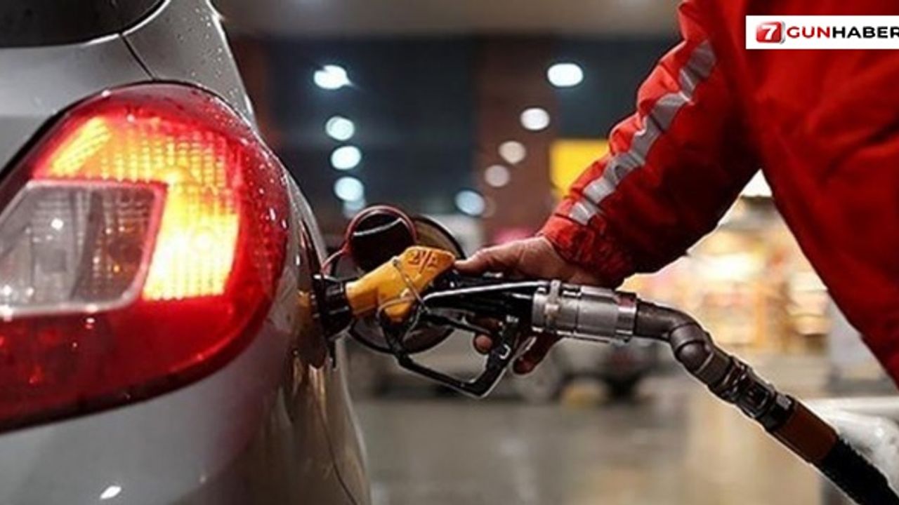 Benzinin ardından Motorine bir zam daha