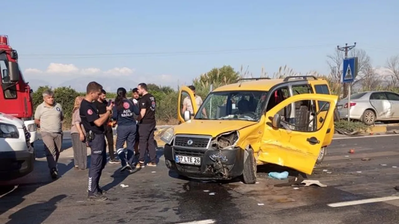 Manavgat’ta Bir Trafik Kazası Daha! 4 Yaralı Var