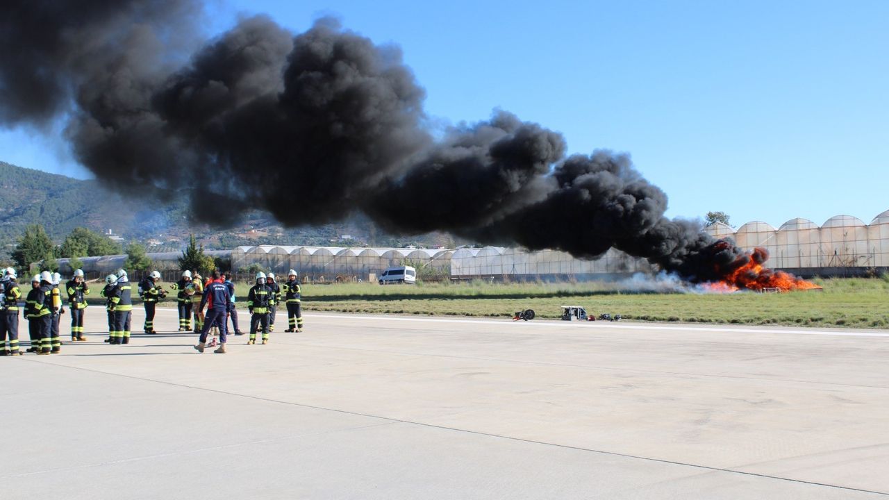 Gazipaşa Havalimanında Yangın Tatbikatı