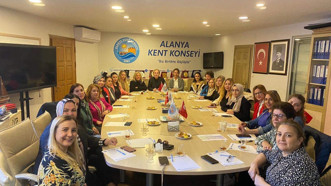 Alanya’da Kadınlardan Güç Birliği Hareketi! Ortak Noktada Birleştiler