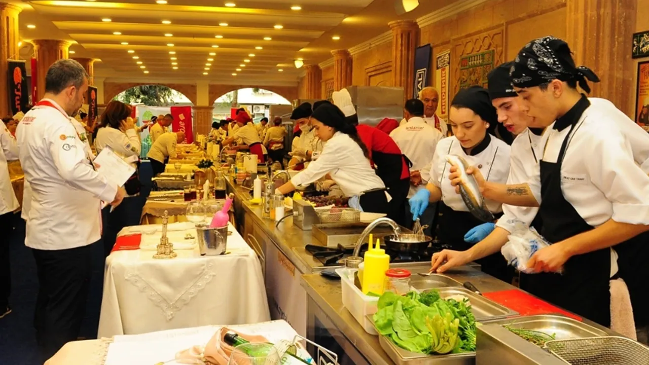 Alanya’da Efsane Yarışma Geri Dönüyor! Uluslararası Yemek Yarışması Başlıyor