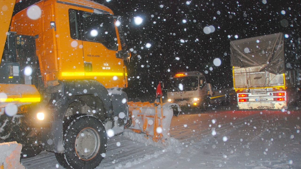 Antalya-Konya Karayolunda Kar Yağışı