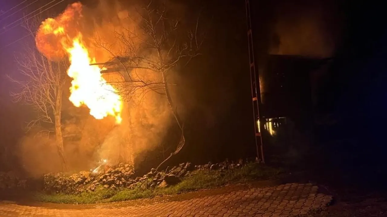 Alanya’da Bir Evde Çıkan Yangın Korku Yarattı!