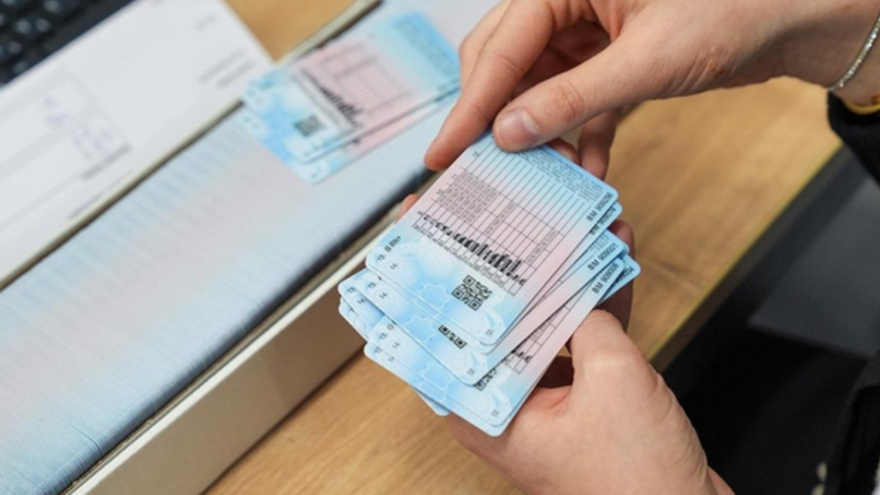 Alanya'daki Sürücüler Dikkat: Eski Ehliyetler Yarından İtibaren Geçersiz