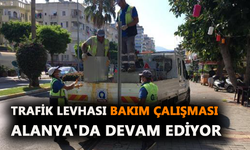 Trafik levhası çalışması Alanya'da devam ediyor
