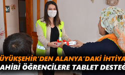 Büyükşehir’den Alanya’daki ihtiyaç sahibi öğrencilere tablet desteği