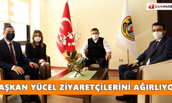 Başkan Yücel ziyaretçilerini ağırlıyor