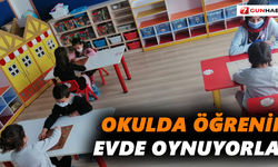 Okulda öğrenip evde oynuyorlar