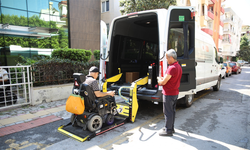 Japonya’dan Alanya Belediyesi’ne 2 engelli aracı