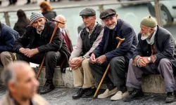 Emeklilerin Gözü Yeni Yıl Zamlarında! 10 Bin Lirayı Geçmesi Bekleniyor