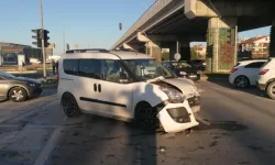 Alanya Yolunda Hatalı Trafik Işığı Kazaya Sebep Oldu