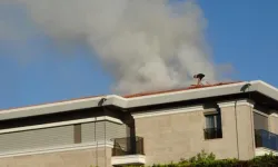 Manavgat’ta Yangın Paniği! Belediye Başkanına Ait Evin Çatısı Yandı