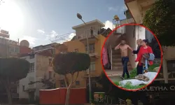 Alanya’da Binanın Çatısına Çıkan Genci Ailesi Zor İkna Etti
