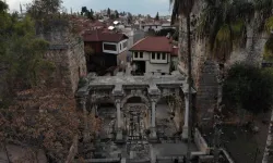 Antalya’da 1893 Yıllık Tarihi Kaleiçi Kararmalardan Kurtuluyor