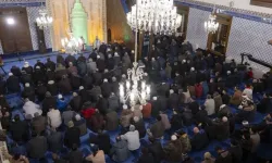 Alanya’da Vatandaşlar Şehitlere Dua İçin Camiye Akın Etti