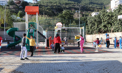 Alanya Belediyesi Kente Yeni Çocuk Parkları Kazandırıyor