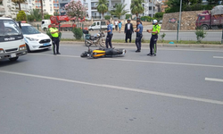 Alanya’da İki Motosiklet Birbirine Girdi! 1 Kişi Yaralandı
