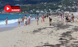 Alanya’da Haftanın İlk Günü Turistler Soluğu Sahilde Aldı