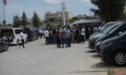 Antalya’da VİP Taşımacılar Kontak Kapattı! Ukraynalı Ve Rus Vatandaşlar Taşımacılık Yapıyor