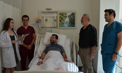 Alanya’da Bir İlk! Mesanedeki 12 Yıllık Cisimden Laparoskopik Cerrahi Yöntemle Kurtuldu