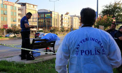 Antalya’da Kimliği Belirsiz Şahıs Bankta Ölü Bulundu!