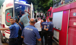 Antalya’da Yaşadığı Daireyi Ateşe Verdi!  Komşuları Linç Etmek İsterken Polis Kurtardı