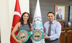 WBC Boks Şampiyonu’ndan Rektör Türkdoğan’a Ziyaret