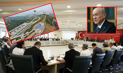 Alanya’da Siyasi Gerginlik Tırmanıyor! Devlet Bahçeli’nin İsmi Parktan Kaldırıldı!