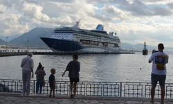 Alanya Esnafı Memnun: İngiliz Kruvaziyer Turistlerle Sokaklar Canlandı