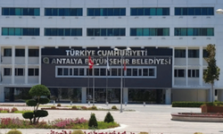 Antalya Büyükşehir Belediyesi’ne Rüşvet Operasyonu: 20 Gözaltı Kararı, Kanal V’ye Kayyum Atandı