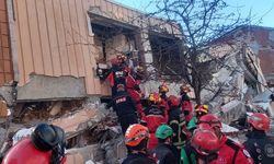 Gebze'de Çöken Binada 2 Kardeş Öldü, Abla Sağ Kurtarıldı