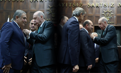 “AK Parti Grup Toplantısı’nda Sürpriz Katılım: 2 Başkana Rozet Takıldı”