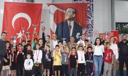 Alanya Bahçeşehir Koleji'nde Gazi Mustafa Kemal Atatürk Satranç Turnuvasıyla Anıldı