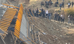 Diyarbakır'da Korkutan Kaza: Viyadük İnşaatı Çöktü