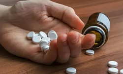 Alanya’da Endişe Veren Görüntü: Genç Yolda Yürümekte Zorlandı