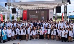 Sağlık Bakanı Kemal Memişoğlu'nun Katılımıyla ALKÜ 2025-2026 Akademik Yılı Töreni Gerçekleşti