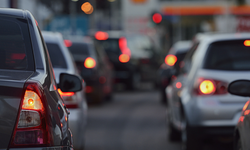 Cezalar Kapıda: Alanya’da 6 Bin Sürücü Hâlâ Eski Ehliyetle Araç Kullanıyor