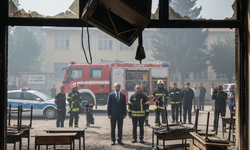 Alanya'da İlkokulda Yangın Paniği: Eğitime Ara Verildi