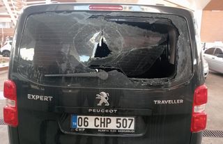 CHP Alanya’nın Aracına Çirkin Saldırı
