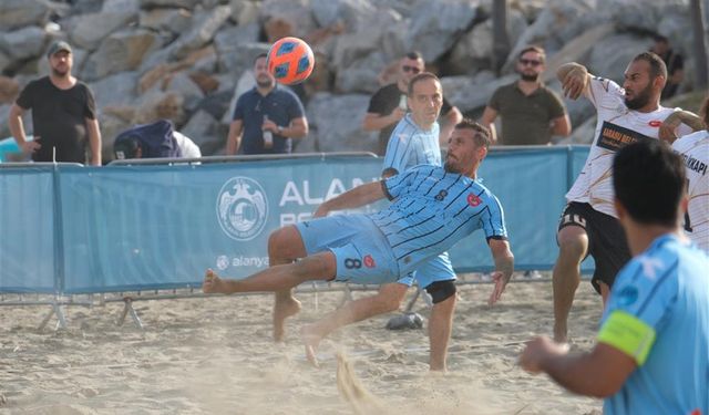 Plaj Futbolunda Heyecan Dorukta! Yarı Finalin Adı Belli Oldu