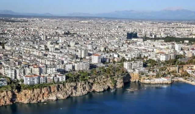Antalya’da Yerel Seçimler İçin Adaylık Kızışmaları Sürüyor!