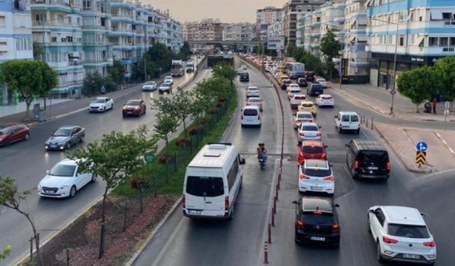 Antalya ve Alanya’da Araç Sayısı 1 Buçuk Milyona Yaklaştı