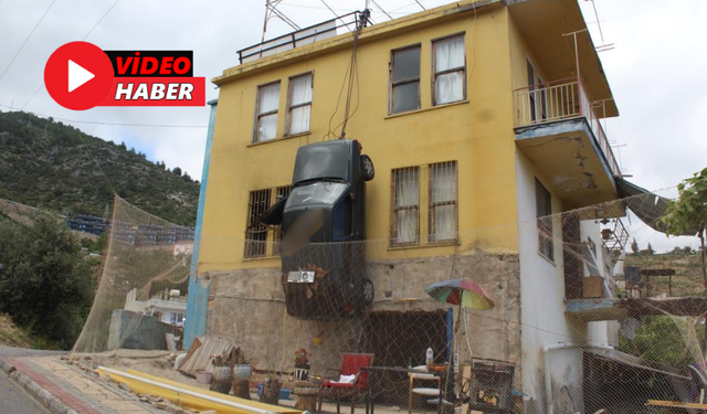 Alanya’da Duvarda Asılı Cezalı Otomobile Teklif Yağıyor