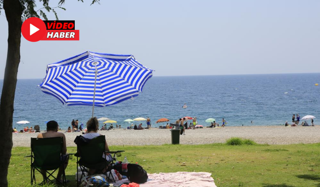 Antalya’da Bayram Tatili Sonrası Sahiller Turistlere Kaldı