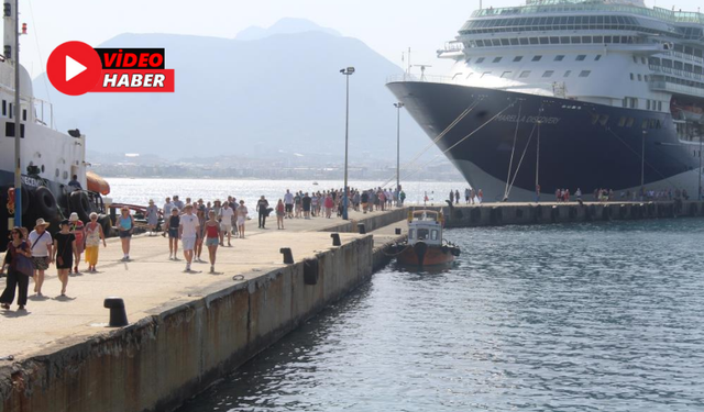 Kıbrıs’tan Yola Çıkan Yolcu Gemisi Alanya’ya Demir Attı