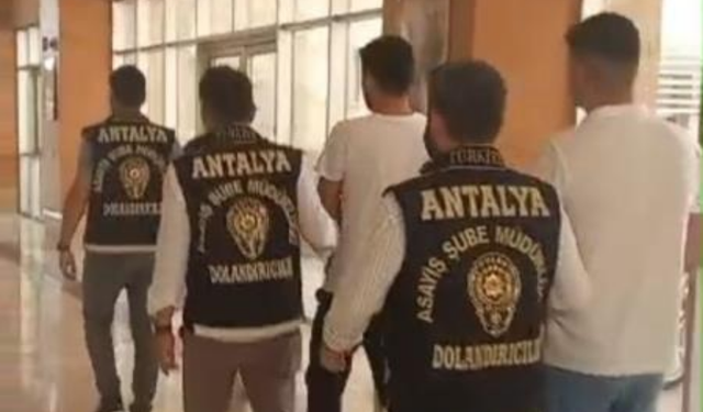 Antalya’da Kendisini Üst Düzey Emniyet Yetkilisi Olarak Tanıtan 3 Şüpheli Yakalandı