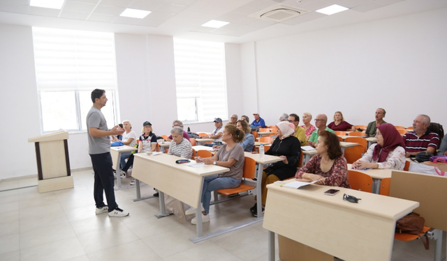 ALKÜ 60+ Tazelenme Üniversitesi Öğrencilerini Bekliyor