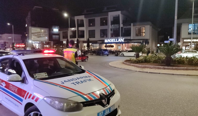 Alanya’da Denetimsiz Gün Geçmiyor! Jandarma Ekipleri 26 Aracı Trafikten Men Etti