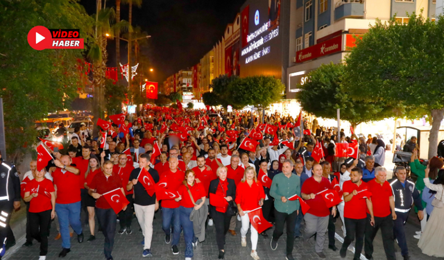 Alanya’da Cumhuriyet Bayramı Coşkusu! Cumhuriyet Meşalesini Gençler Taşıdı