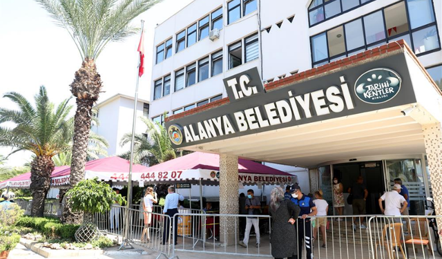 Alanya Belediyesi Borçlarını Kapatmaya Çalışıyor! 9 Arazi İhaleyle Satışa Çıkıyor